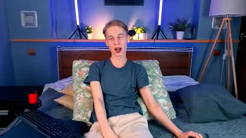 Max online show from March 14, 10:21 am