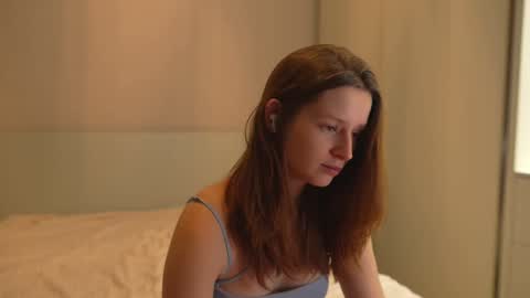 Snapshot of toxl chatting on September 11, 5:24 pm Bella online show from September 11, 5:24 pm