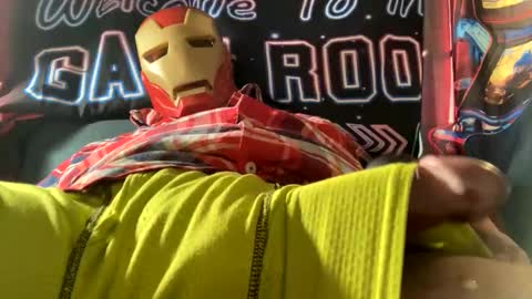 Snapshot of toysformycock chatting on December 14, 8:34 am ToysForMyCock online show from December 14, 8:34 am