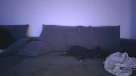 Snapshot of toyy_boy chatting on December 16, 5:43 pm Tim online show from December 16, 5:43 pm