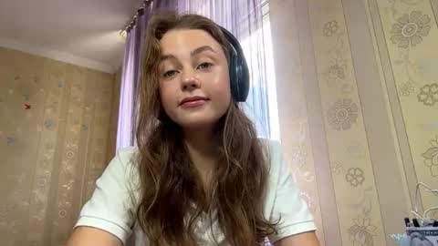 Snapshot of traceehuisenga chatting on July 23, 10:24 am Liv 1st day online show from July 23, 10:24 am