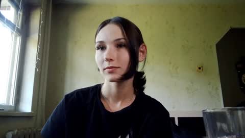 Snapshot of tracyturansky chatting on June 15, 7:54 am Mira online show from June 15, 7:54 am