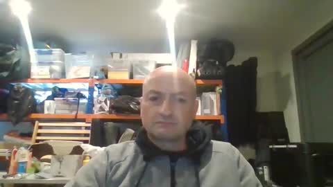 Snapshot of tradiedan2023 chatting on December 15, 12:37 am tradiedan2023 online show from December 15, 12:37 am