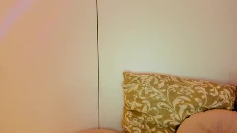 Snapshot of transalicia chatting on March 21, 11:08 pm TransAlicia online show from March 21, 11:08 pm