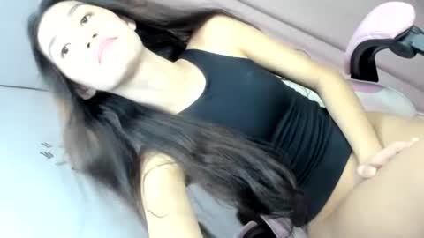 Rhiane online show from December 11, 8:18 pm