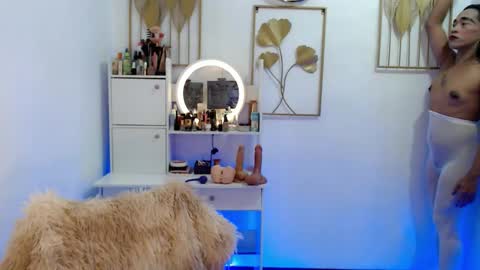 transeugene1990 online show from March 10, 5:45 am