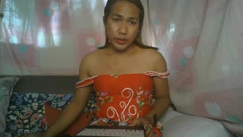 transhottie28 online show from February 23, 1:13 am