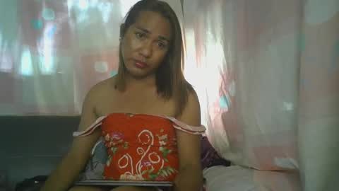 transhottie28 online show from February 24, 12:30 am