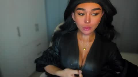 Snapshot of transnextdoor_ chatting on December 29, 6:38 pm ALMIGHTY GODDESS VALENTINA online show from December 29, 6:38 pm