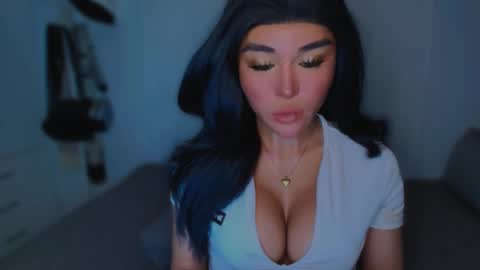 Snapshot of transnextdoor_ chatting on March 10, 5:00 am ALMIGHTY GODDESS VALENTINA online show from March 10, 5:00 am