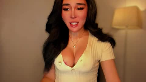 Snapshot of transnextdoor_ chatting on September 17, 11:17 pm ALMIGHTY GODDESS VALENTINA online show from September 17, 11:17 pm