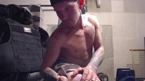 trapb606 online show from March 1, 12:51 pm