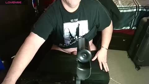 Snapshot of trapper2018 chatting on December 31, 9:06 pm All Ways happy To Meet You online show from December 31, 9:06 pm