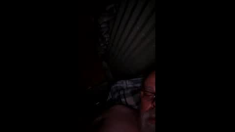 Snapshot of trashman68 chatting on March 3, 12:11 pm trashman68 online show from March 3, 12:11 pm