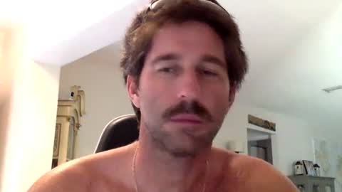 TravisKenn online show from September 23, 11:57 am