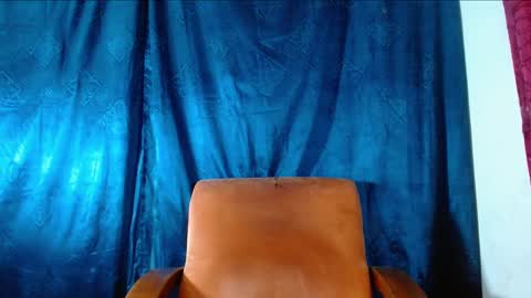 Snapshot of travistanner28 chatting on January 9, 10:41 am TRAV - INDEPENDENT MODEL online show from January 9, 10:41 am