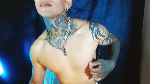 Snapshot of travistanner28 chatting on January 11, 10:07 pm TRAV - INDEPENDENT MODEL online show from January 11, 10:07 pm