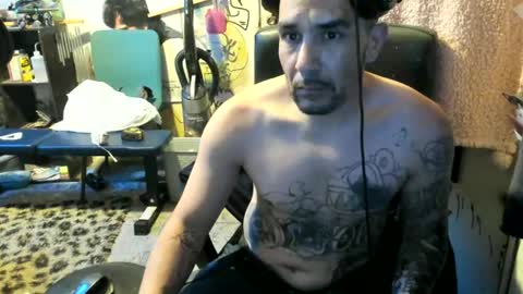 Snapshot of travistheterrible chatting on June 17, 5:10 am Travis online show from June 17, 5:10 am