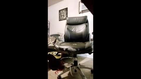 Snapshot of tray713152 chatting on June 3, 11:43 pm 10Thickness online show from June 3, 11:43 pm
