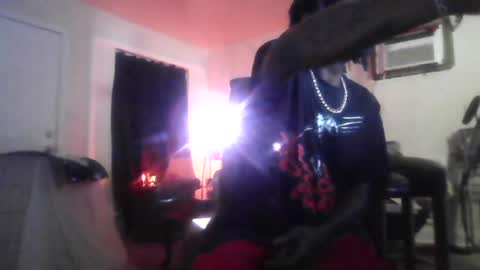 Snapshot of tray713152 chatting on June 13, 1:58 am 10Thickness online show from June 13, 1:58 am