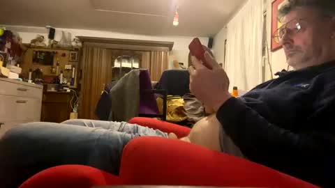 Snapshot of trebgeis1 chatting on February 17, 5:43 pm trebgeis1 online show from February 17, 5:43 pm