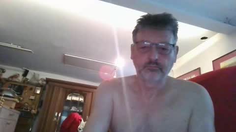 Snapshot of trebgeis1 chatting on September 25, 6:28 am trebgeis1 online show from September 25, 6:28 am