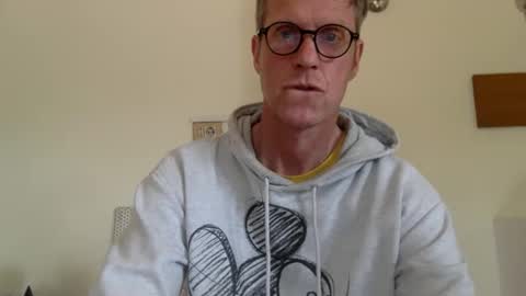 trebo00788 online show from April 4, 2:03 pm