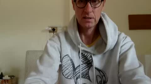 Snapshot of trebo00788 chatting on May 16, 11:31 am trebo00788 online show from May 16, 11:31 am