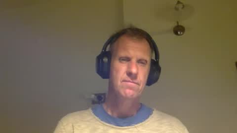 Snapshot of trebo00788 chatting on May 29, 8:18 pm trebo00788 online show from May 29, 8:18 pm
