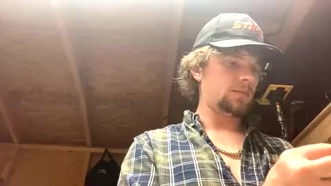 treeman817 online show from March 9, 1:20 am