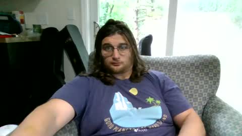 Snapshot of treesucker13 chatting on June 22, 7:22 pm treesucker13 online show from June 22, 7:22 pm