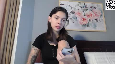 Sarah And Jon online show from February 28, 3:48 am