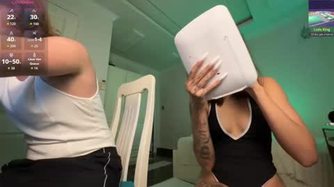 Sarah And Jon online show from March 13, 7:37 am