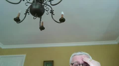 Snapshot of trekbeestje1 chatting on May 12, 7:38 am trekbeestje online show from May 12, 7:38 am