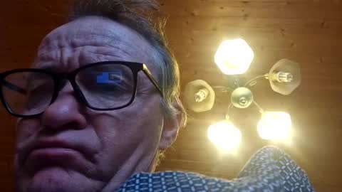 Snapshot of trekkertje12345 chatting on March 27, 8:09 am trekkertje12345 online show from March 27, 8:09 am
