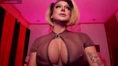 Snapshot of tremendouscockdestroyer chatting on December 24, 6:22 am Jade online show from December 24, 6:22 am