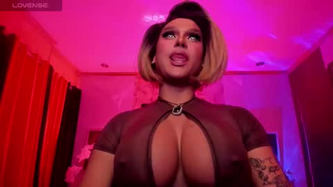 Snapshot of tremendouscockdestroyer chatting on December 29, 6:56 am Jade online show from December 29, 6:56 am