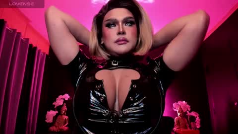 Snapshot of tremendouscockdestroyer chatting on January 4, 6:30 am Jade online show from January 4, 6:30 am