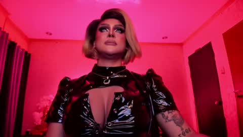 Snapshot of tremendouscockdestroyer chatting on January 24, 10:30 pm Jade online show from January 24, 10:30 pm