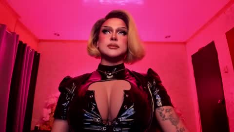 Snapshot of tremendouscockdestroyer chatting on January 27, 6:31 pm Jade online show from January 27, 6:31 pm