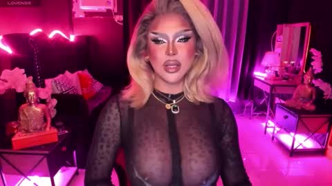 Snapshot of tremendouscockdestroyer chatting on September 16, 10:27 am Jade online show from September 16, 10:27 am