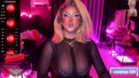 Snapshot of tremendouscockdestroyer chatting on September 29, 12:32 pm Jade online show from September 29, 12:32 pm