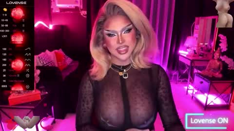 Snapshot of tremendouscockdestroyer chatting on October 2, 12:01 pm Jade online show from October 2, 12:01 pm