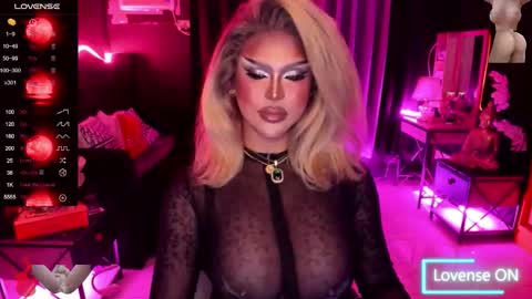 Snapshot of tremendouscockdestroyer chatting on October 11, 7:18 am Jade online show from October 11, 7:18 am