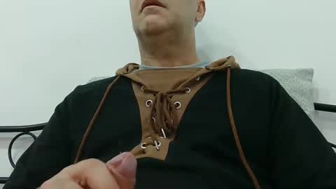 trevido4u online show from April 23, 2:46 am