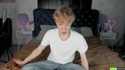 TrevorBenson online show from October 6, 3:15 am