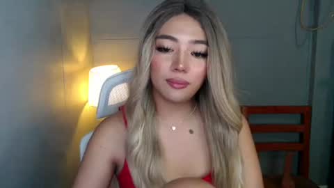 trexie_fucks15 online show from December 13, 9:53 pm