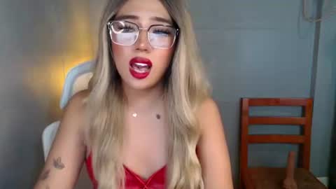 trexie_fucks15 online show from December 15, 12:04 am