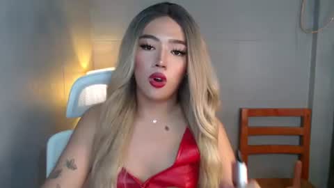 trexie_fucks15 online show from December 15, 12:53 pm