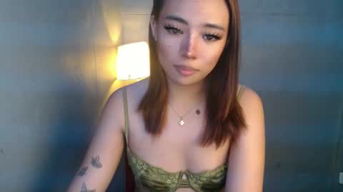 Snapshot of trexie_fucks15 chatting on April 27, 9:51 am trexie_fucks15 online show from April 27, 9:51 am